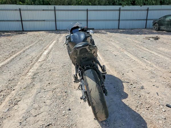 2025 KAWASAKI EX650 R