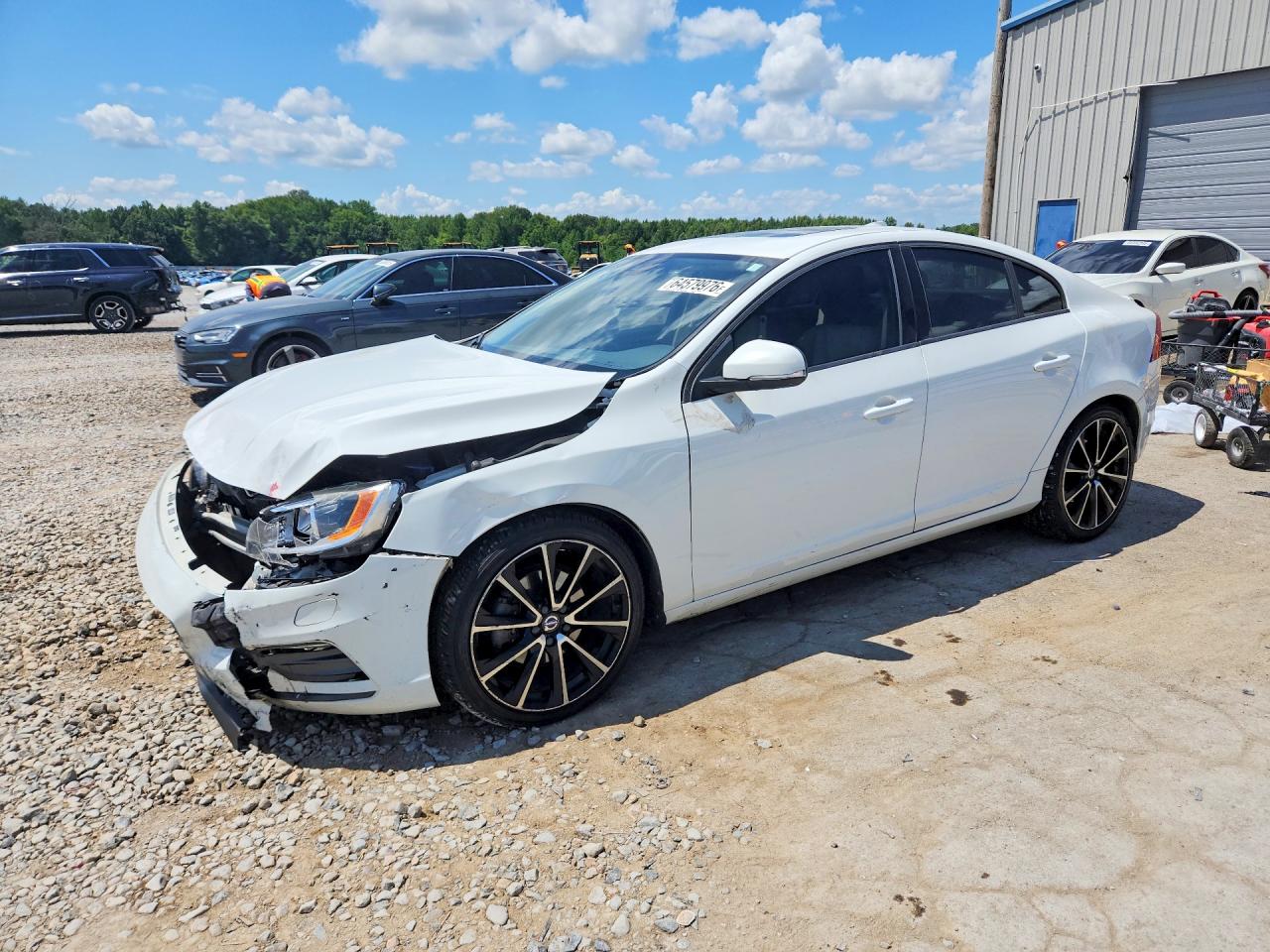 2017 VOLVO S60 Dynamic