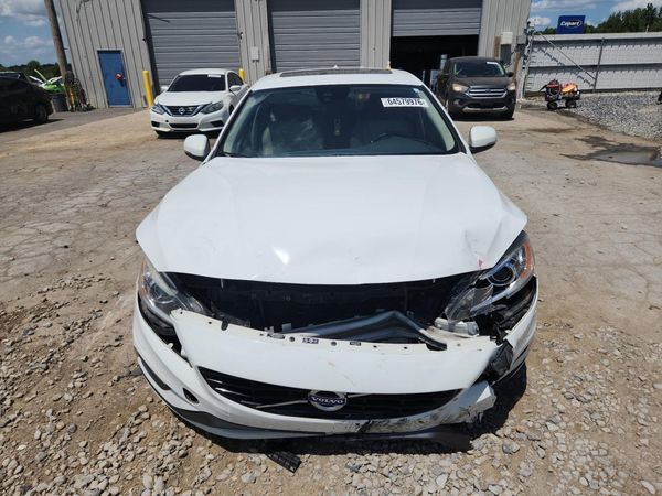 2017 VOLVO S60 Dynamic