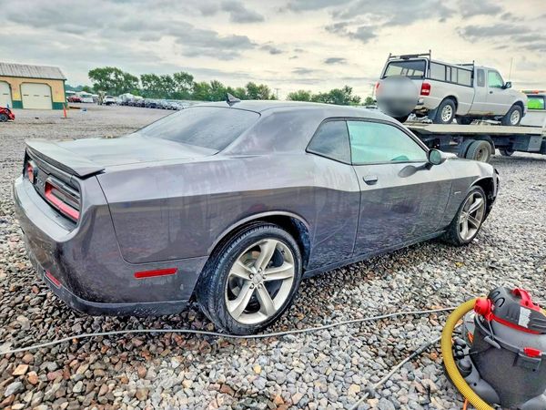 2015 DODGE CHALLENGER SXT