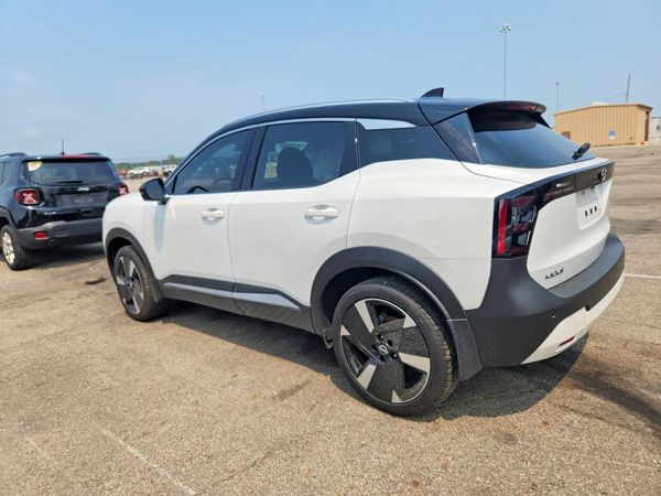 2025 NISSAN KICKS SR