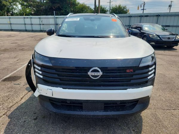 2025 NISSAN KICKS SR