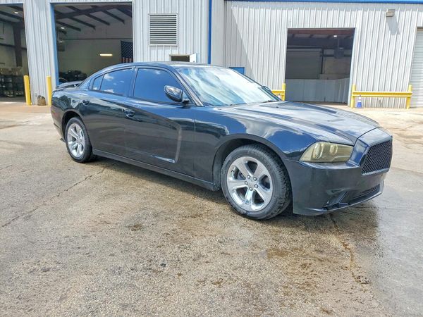 2013 DODGE CHARGER SE