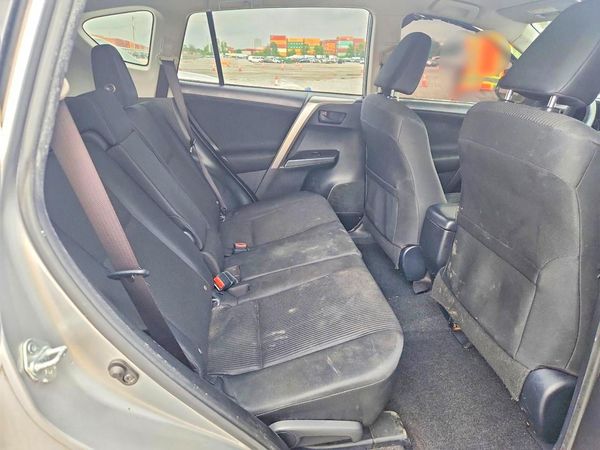 2018 TOYOTA RAV4 LE
