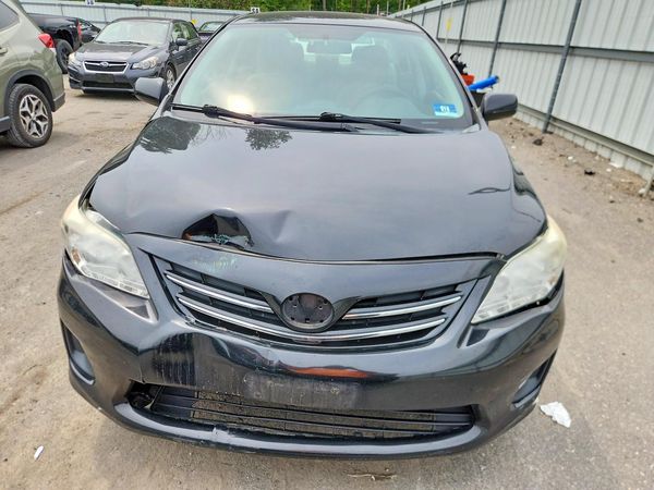 2013 TOYOTA COROLLA