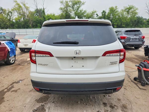 2022 HONDA PILOT SE