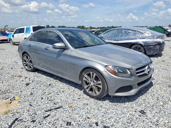 2016 MERCEDES-BENZ C C300 — Passenger 3/4
