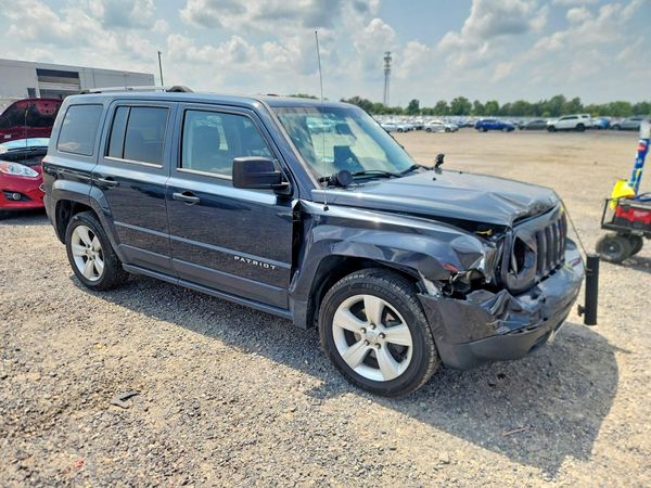 2014 JEEP PATRIOT Limited — Passenger 3/4
