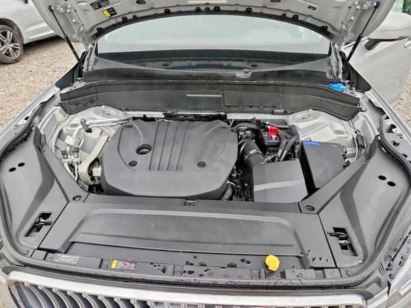 2024 VOLVO XC90 Core