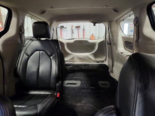 2017 CHRYSLER PACIFICA