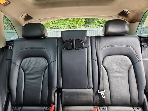2012 AUDI Q5 Premium Plus