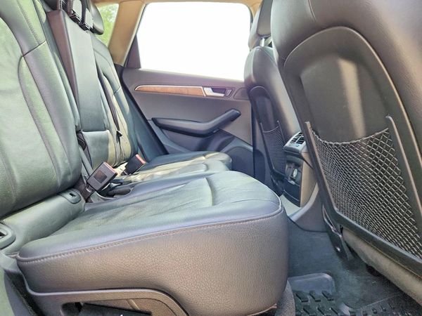 2012 AUDI Q5 Premium Plus