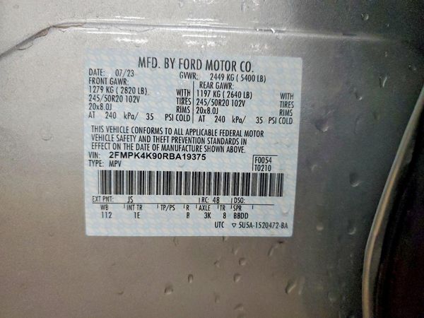2024 FORD EDGE Titanium
