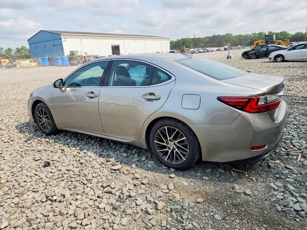 2018 LEXUS ES