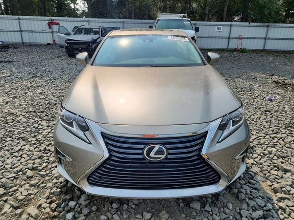 2018 LEXUS ES