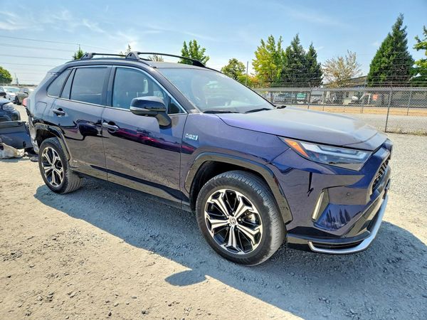 2024 TOYOTA RAV4 XSE PREMIUM