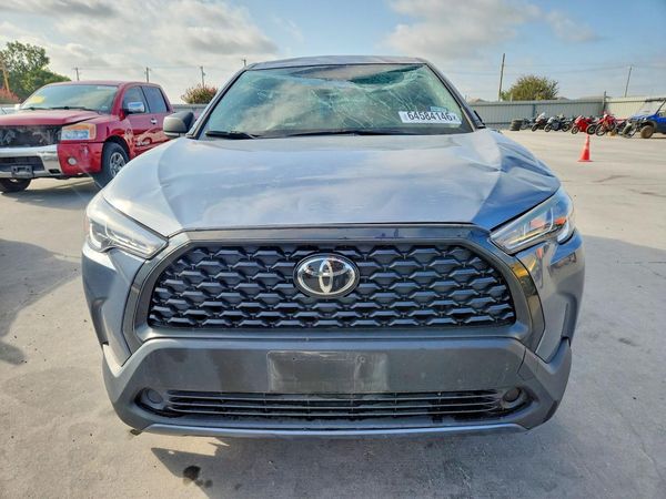 2022 TOYOTA COROLLA CROSS