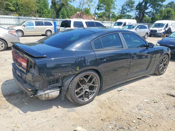 2013 DODGE CHARGER SE RWD