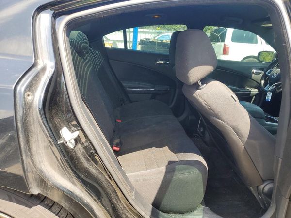 2013 DODGE CHARGER SE RWD