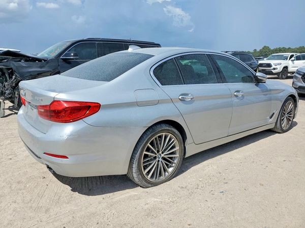 2018 BMW 530