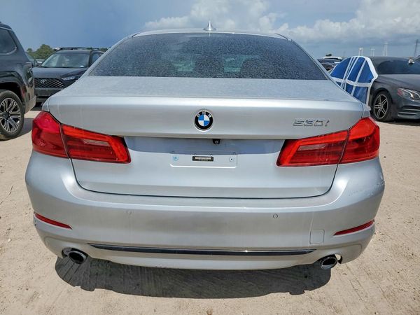2018 BMW 530