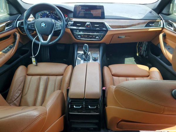 2018 BMW 530