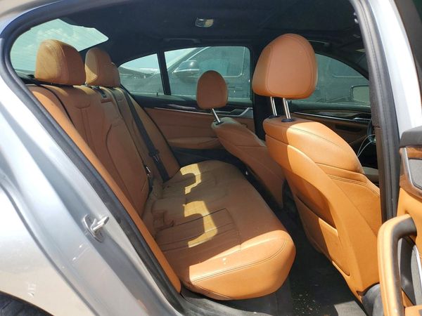 2018 BMW 530