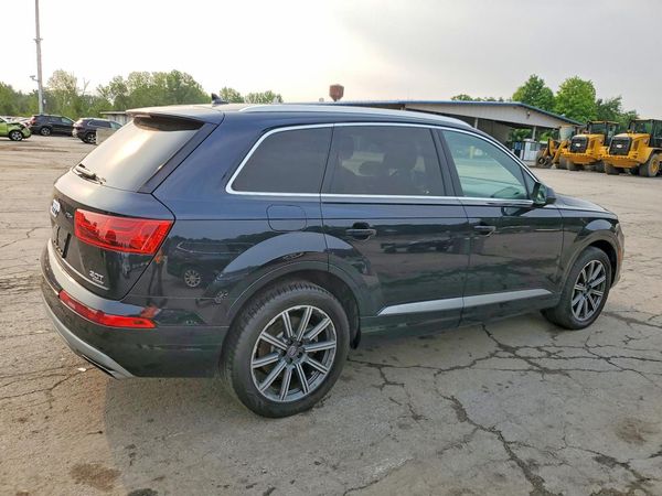 2017 AUDI Q7