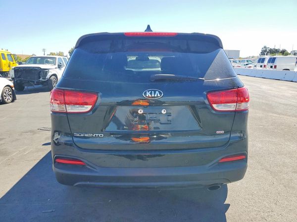 2017 KIA SORENTO L, LX