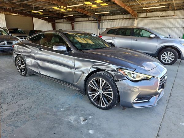 2017 INFINITI Q60