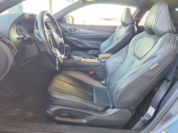 2017 INFINITI Q60