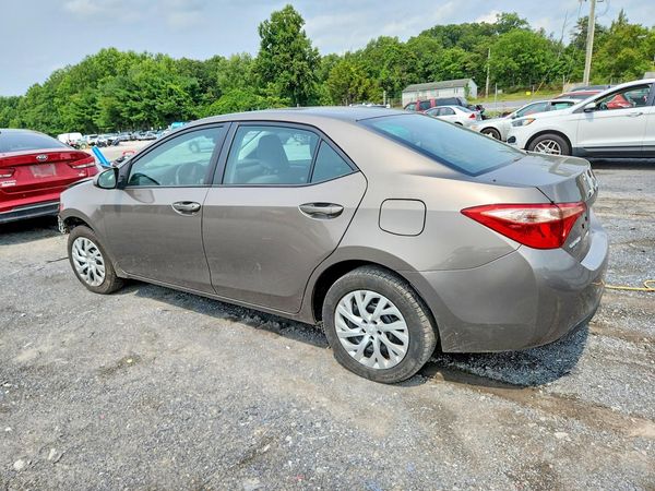 2017 TOYOTA COROLLA