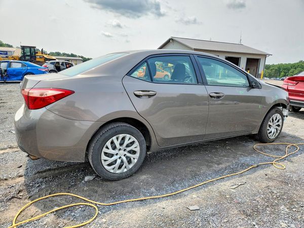 2017 TOYOTA COROLLA