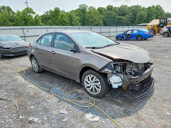 2017 TOYOTA COROLLA