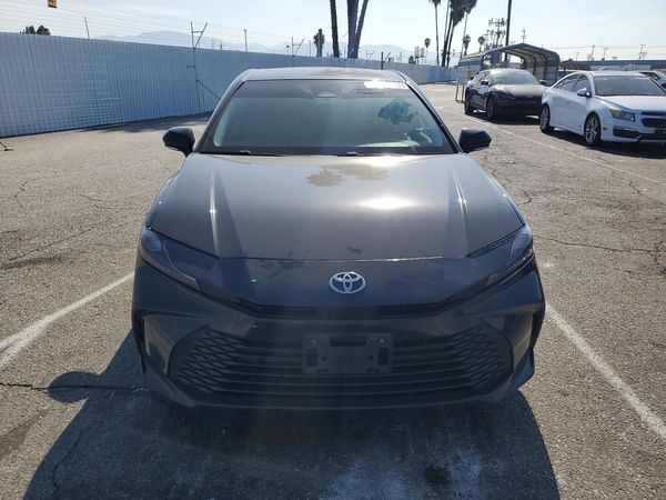 2025 TOYOTA CAMRY