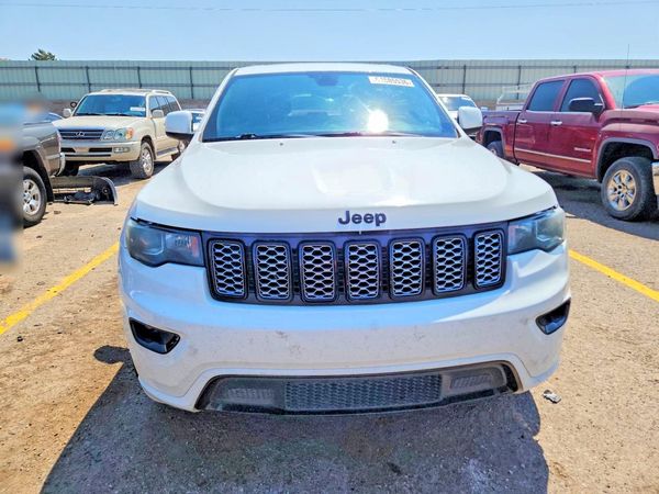 2018 JEEP GRAND CHEROKEE LAREDO 4X4