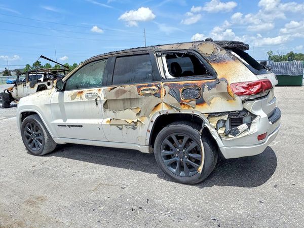 2020 JEEP GRAND CHEROKEE Laredo