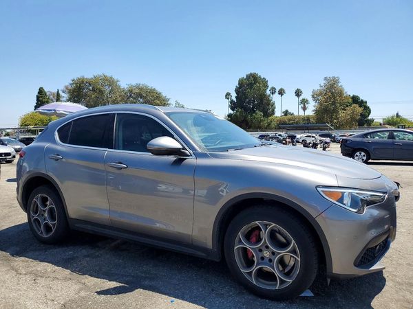 2018 ALFA ROMEO STELVIO TI AWD