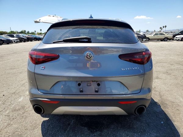 2018 ALFA ROMEO STELVIO TI AWD