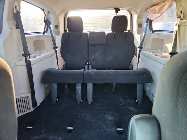 2012 DODGE GRAND CARAVAN SE