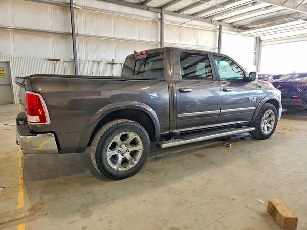 2015 RAM 1500 Laramie