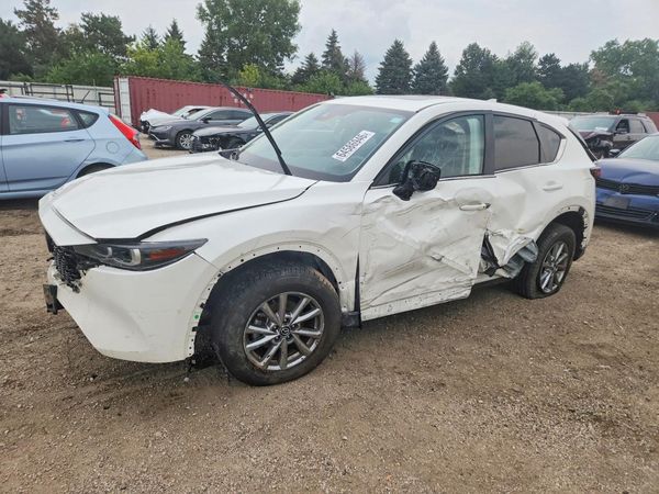2022 MAZDA CX-5 Preferred Package — Front 3/4