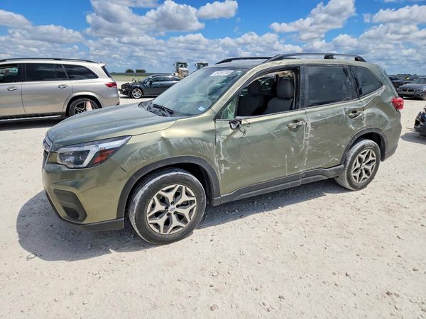 2021 SUBARU FORESTER Premium