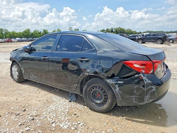 2017 TOYOTA COROLLA