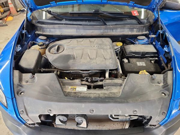 2018 JEEP CHEROKEE Trailhawk — Engine bay