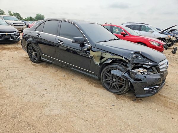2013 MERCEDES-BENZ C C300
