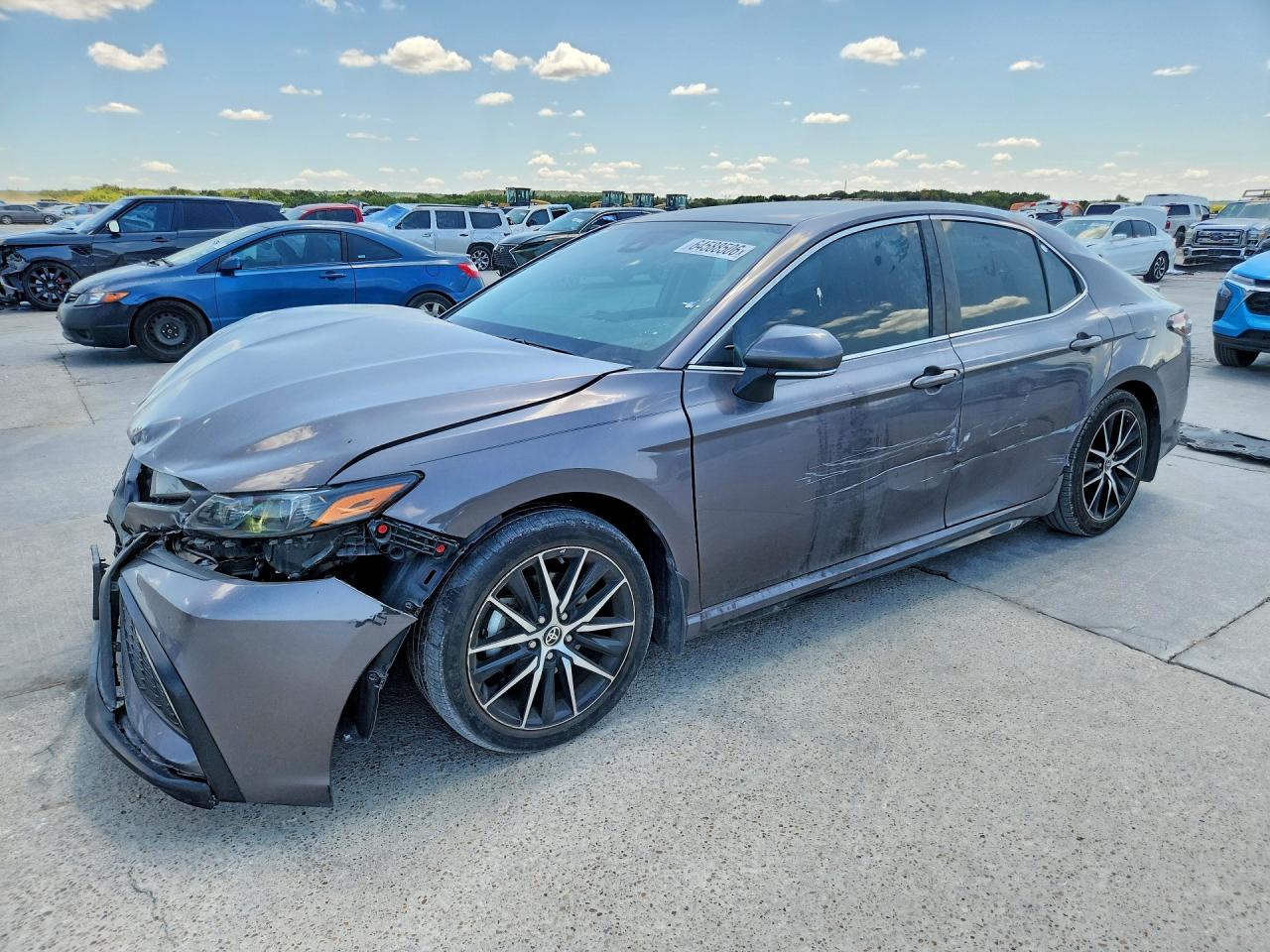 2023 TOYOTA CAMRY SE