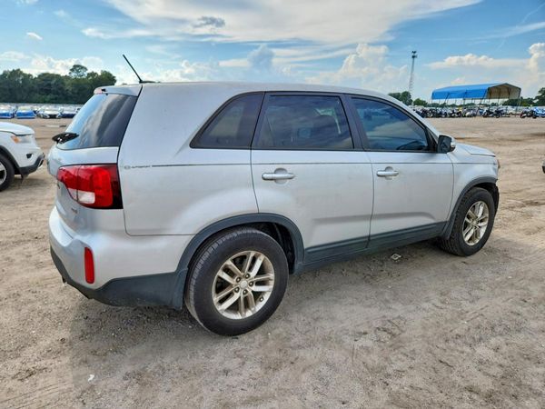 2015 KIA SORENTO GL