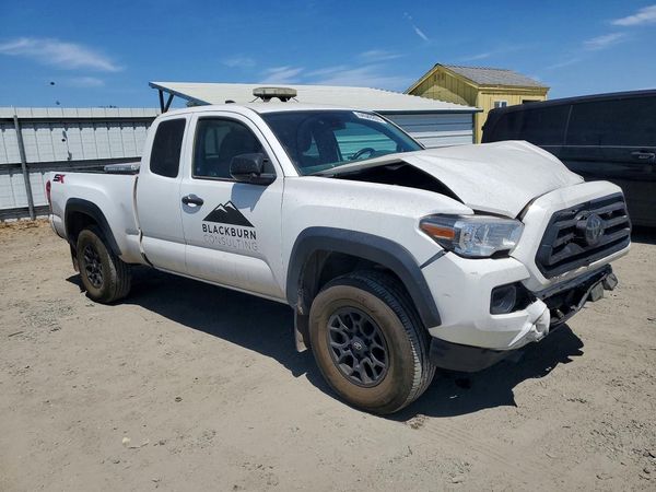 2022 TOYOTA TACOMA SR5