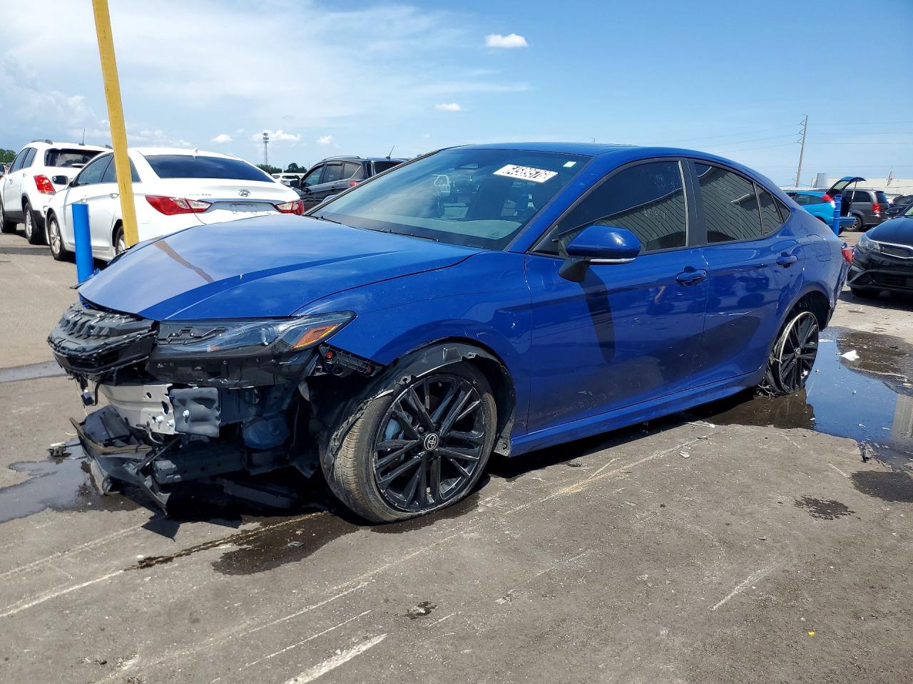 2025 TOYOTA CAMRY